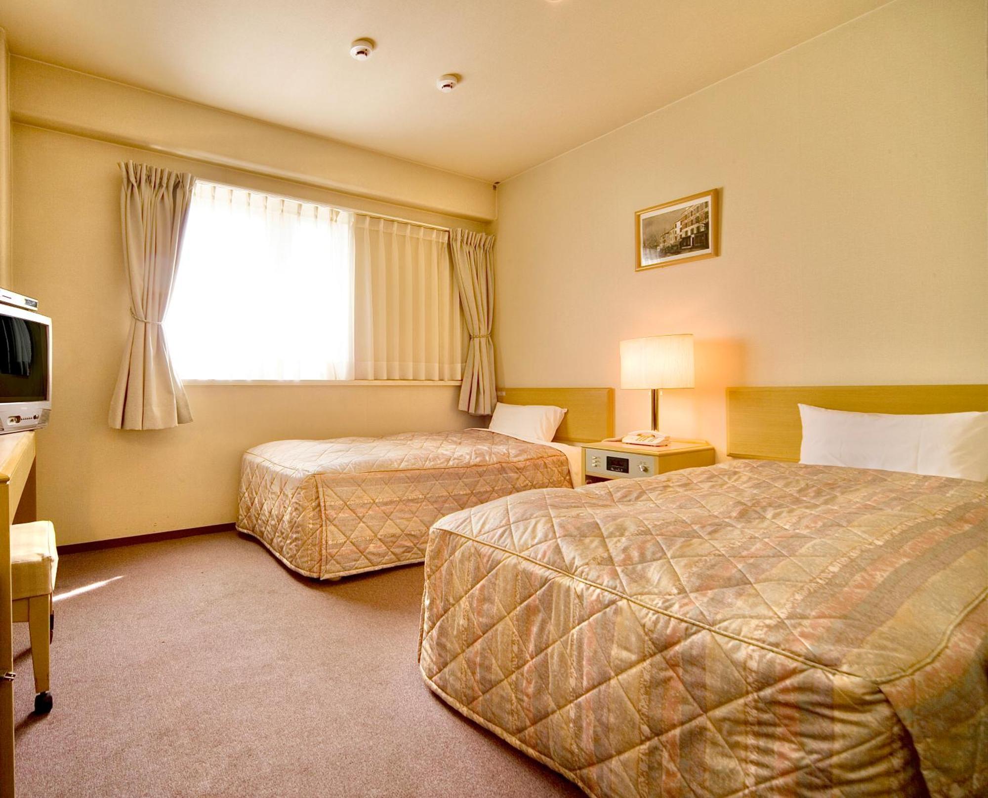 Kurashiki Ekimae Universal Hotel Exteriér fotografie